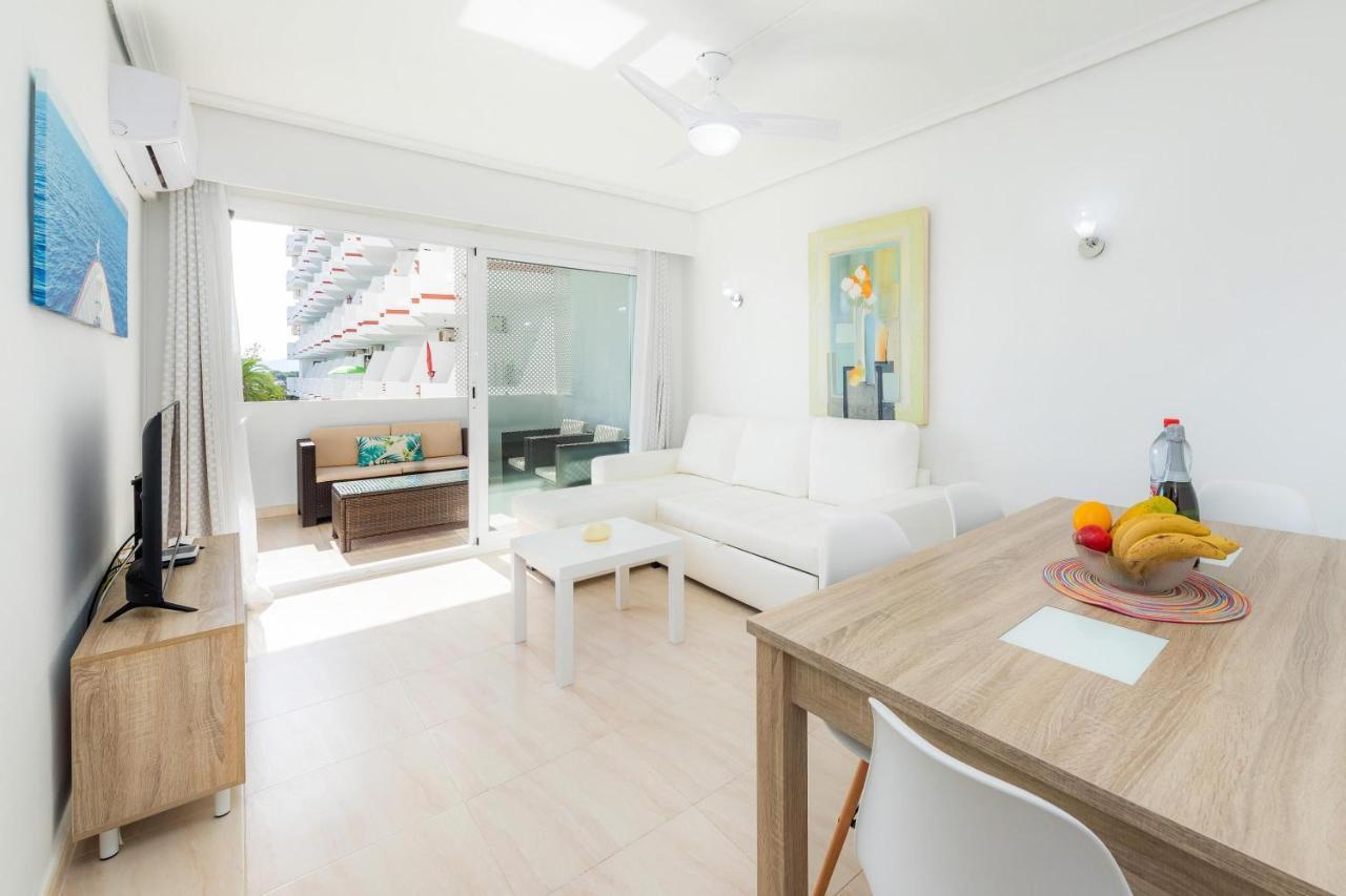 Apartment Sea